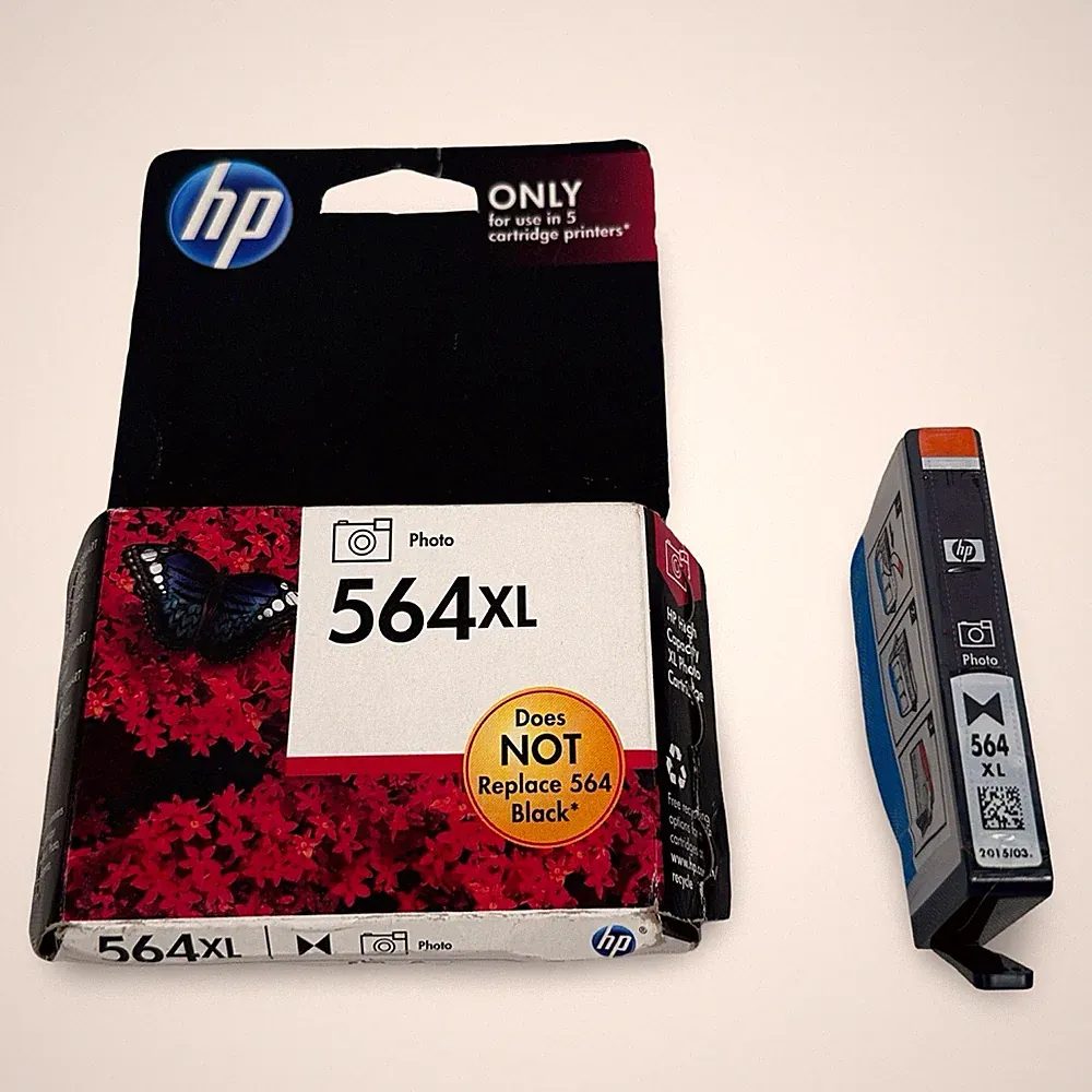 HP 564XL Photo Ink Cartridge High Yield Photo Black Genuine OEM Expired